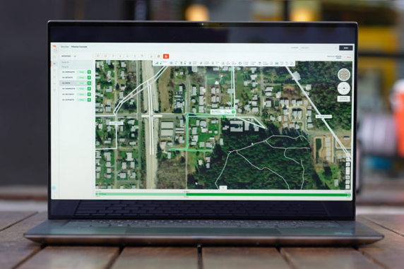 Uncrew on laptop on table